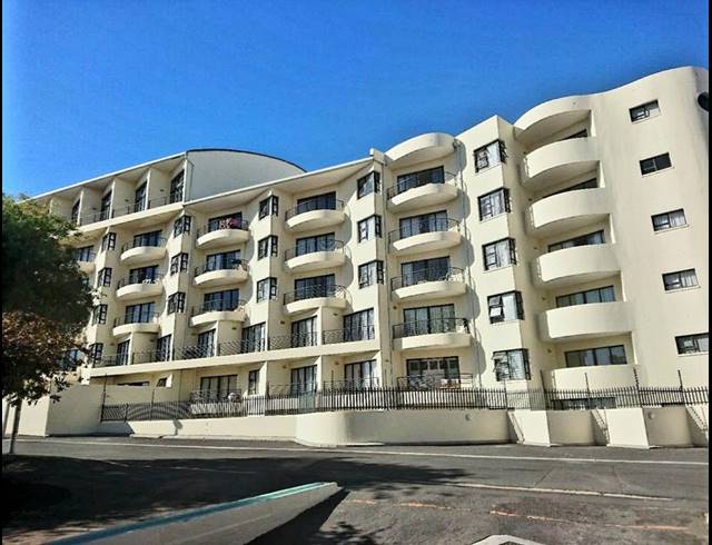 1 BEDROOM APARTMENT FOR SALE IN STRAND SOUTH